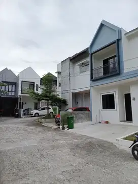 Rumah 2 Lantai Murah Cinere Pondok Cabe Dekat MRT Lebak Bulus Nego