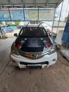 Daihatsu Xenia 2013