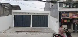 Rumah bagus lokasi strategis ramai depan pasar di Karawaci Tangerang