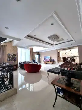DIJUAL rumah mewah di CROWN PHG GADING SERPONG