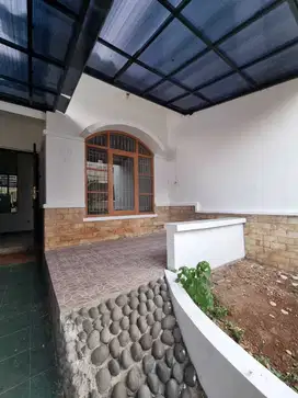 Dijual rumah di REGENSI MELATI MAS BLOK C