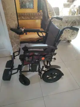 Kursi roda motor remot untuk lansia baru sekali pakai merk onemed