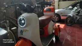 Sepeda Motor Listrik Ibike