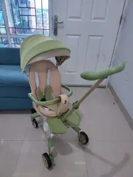 Stroller lipat bayi modern