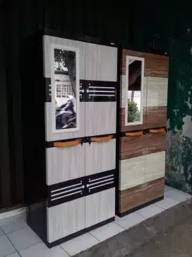 lemari plastik gantung
