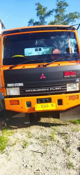 Truk fuso engkel 1990
