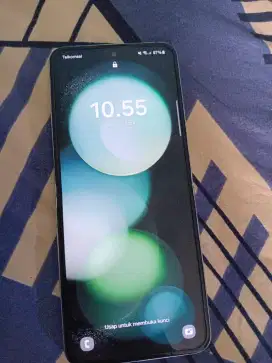 Sansung flip 5 like new