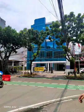 Gedung / Ruang Usaha di Jual di Menteng, Jakarta Pusat
