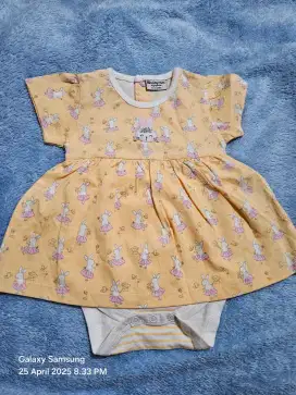Jual pakaian bayi