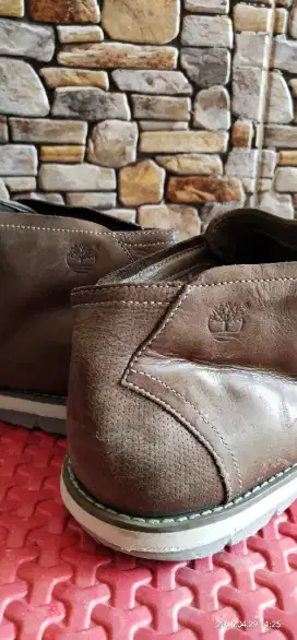 THRIFT ORI Timberland kulit