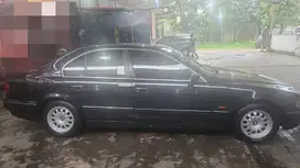 BMW 528i 1997 Bensin