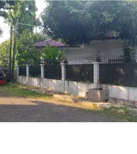 Jual Rumah Dalam Komplek Asri Hijau dan Nyaman  CIRENDUE