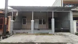 RUMAH 1LT RUNGKUT SIAP HUNI DKT MERR PURIMAS UPN BARUK TENGGILIS UBAYA
