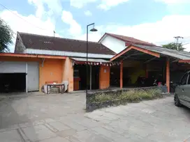 Tanah dekat kampus UGM UNY di caturtunggal depok sleman yogyakarta