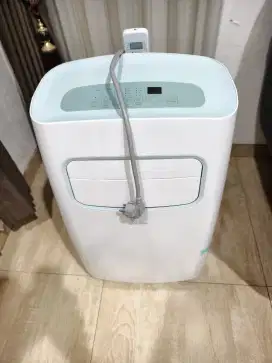 AC Portabel Midea 1pk, Mulus, no minus, seperti baru