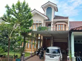 Rumah mewah di komplek elite dan strategis persada jatibening bekasi