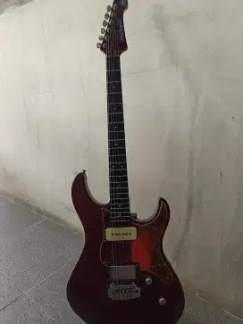 Yamaha Pacifica 611 VFM