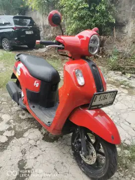 Yamaha fazzio 2023 merah