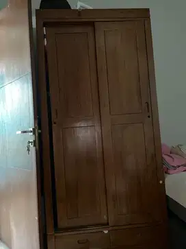 Lemari Baju Jati