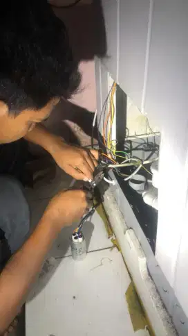 Jasa cek ac  bocor,ac mati & ac bunyi Bergaransi