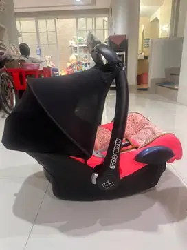 Maxi Cosi cabrio fix carseat