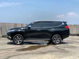 Pajero Sport Dakar 2.4 4x2 AT 2018 Hitam Ganjil F Bogor Automatic