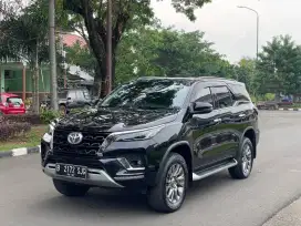 TOYOTA FORTUNER VRZ 2.4  AT 2022 TANGAN PERTAMA