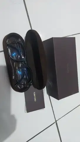 Kacamata Tom Ford TF 5695-F-B