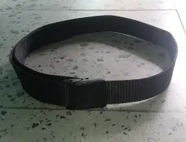 Gesper Hitam Cantik
