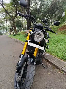DIJUAL YAMAHA XSR 2024