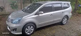 Nissan Grand livina 2012 Bensin