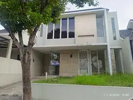 Rumah minimalis 2 lantai luar cluster dekat pasar Citraland