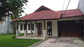 DISEWA - HUNIAN NYAMAN ASRI DAN STRATEGIS DI AMPERA  - CILANDAK