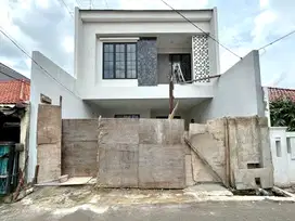 Dijual Rumah Baru Mewah dan Nyaman Siap Huni Di Daerah Tebet!