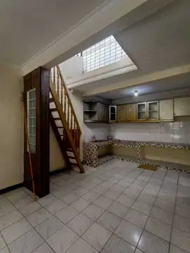 Dijual Rumah Siap Huni di Taman Modern Cakung