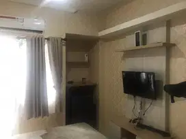 GREEN PRAMUKA CITY RUANGAN STUDIO FURNISH TAHUNAN KONDISI BAGUS