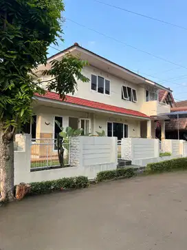 Rumah hook, asri, sangat strategis di Bintaro Jaya Sektor 3