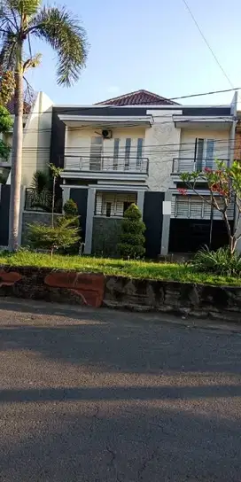 Rumah Mulyosari dekat Kampus ITS, Galaxy Mall (code : FRD)