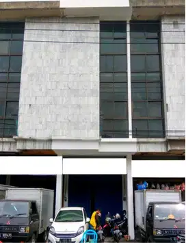 AUD44 Dijual Ruko Raya Bunguran area Pasar Atom 3 Lantai