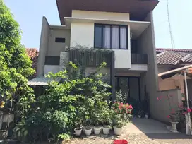 Dijual Rumah Minimalis 2Lantai Taman Puspa Raya cuma 2M-an