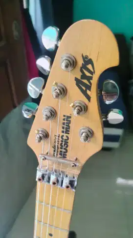 Gitar Musicman Axis HQ