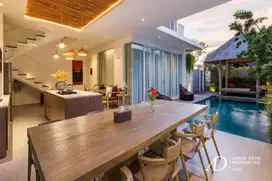 FREEHOLD MODERN MINIMALISTIC 3-BEDROOM NEAR THE BEACH