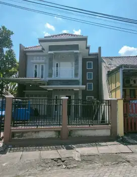 Rumah bagus Nogotirto