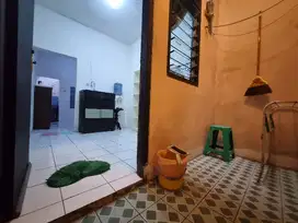 Disewakan rumah siap huni strategis  dekat mrt blok-a