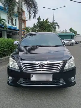 (LOW KM) INNOVA HITAM G BENSIN 2013