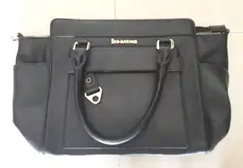 Tas Wanita merk Les Catino Second. Bagus dan terawat