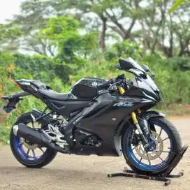 YAMAHA R15 V4 BLACK 2021 KM 16K AJA PAJAK PANJANG