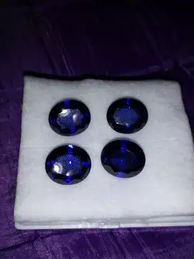 Synthetic royal blue sapphire cutting