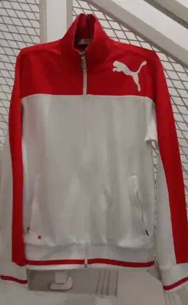 jaket tracktop preloved original PUMA size M warna masih seger