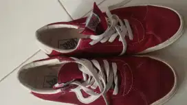 Jual 2 sepatu vans dan samba